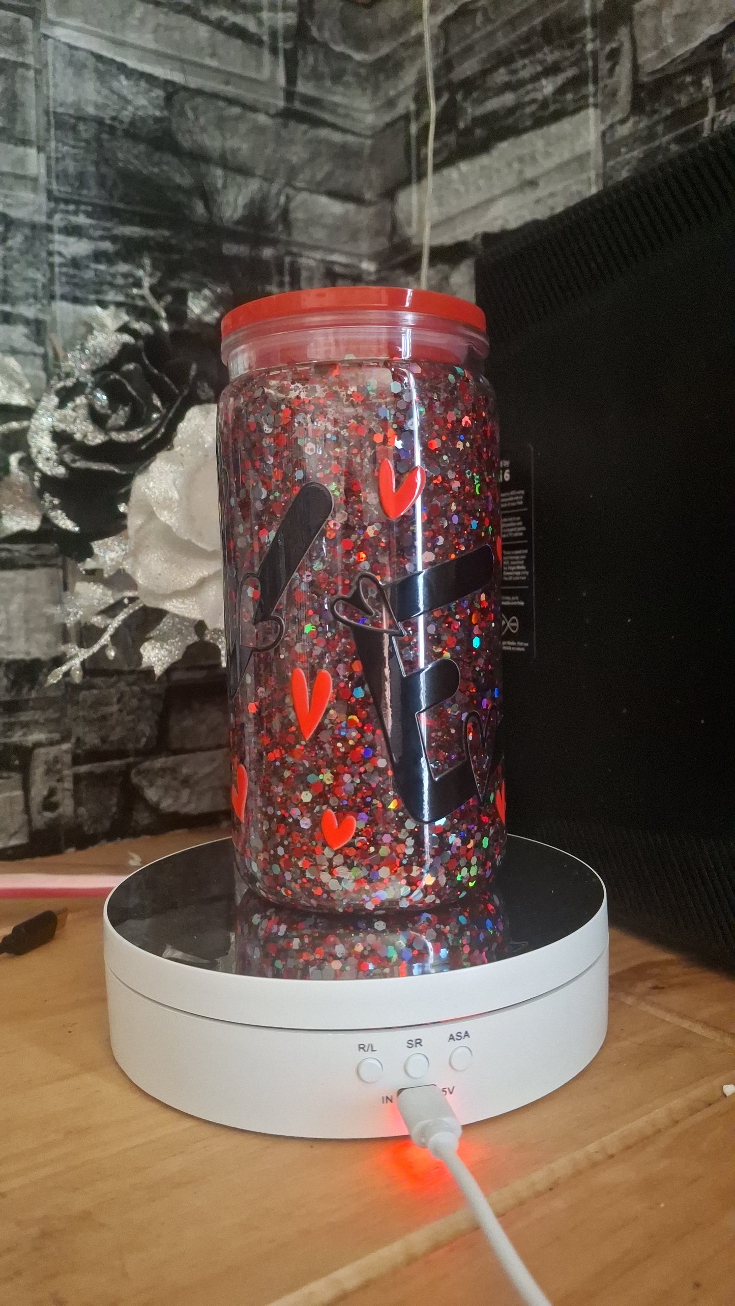 Pre made stay suspended snow globe tumbler's/Beackers